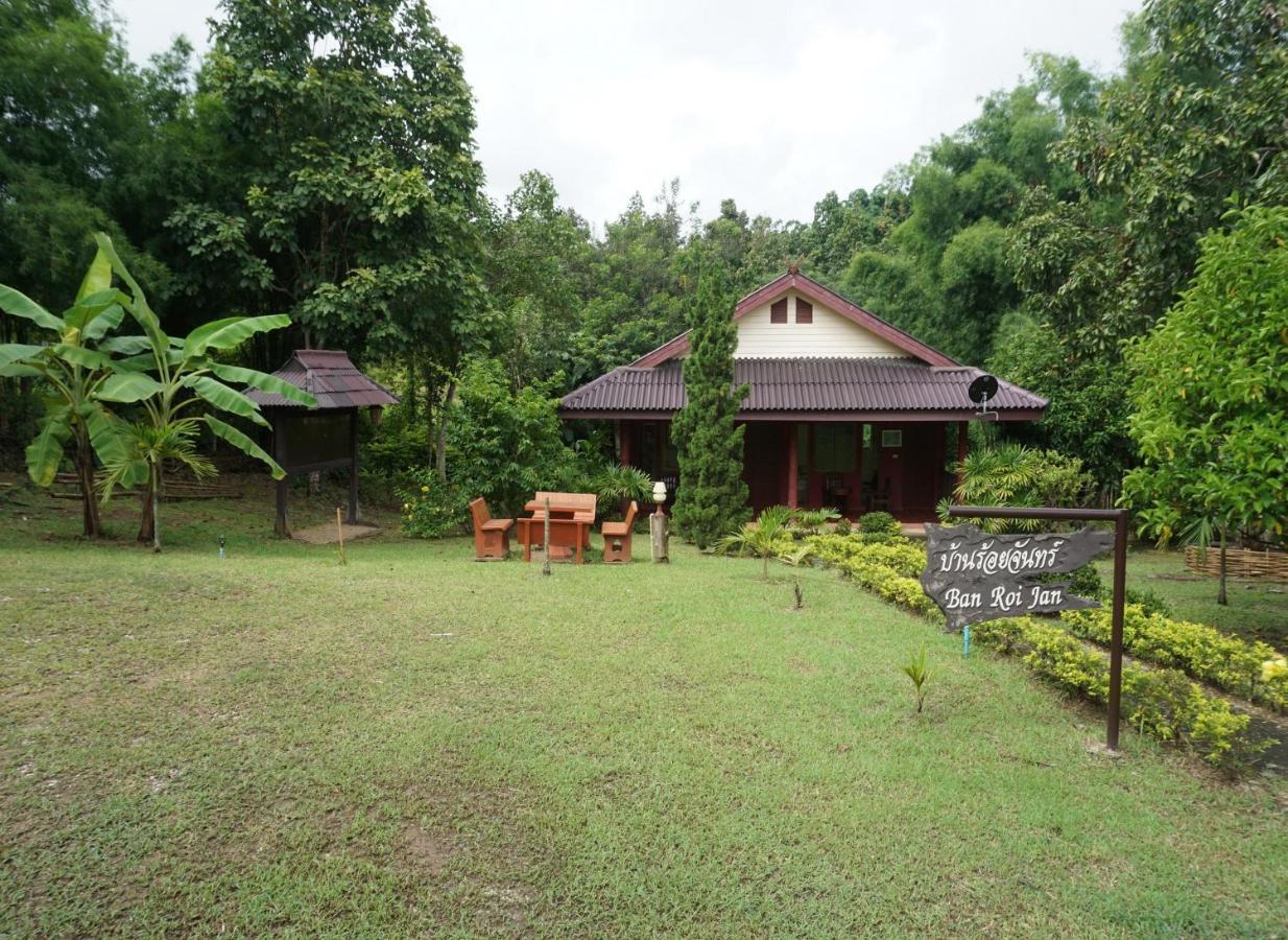 Ban Rai Tin Thai Ngarm Eco Lodge Mae Rim Buitenkant foto