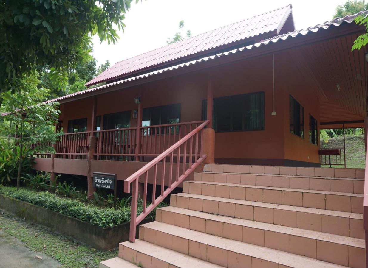 Ban Rai Tin Thai Ngarm Eco Lodge Mae Rim Buitenkant foto