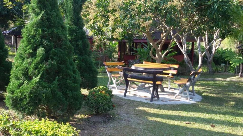 Ban Rai Tin Thai Ngarm Eco Lodge Mae Rim Buitenkant foto
